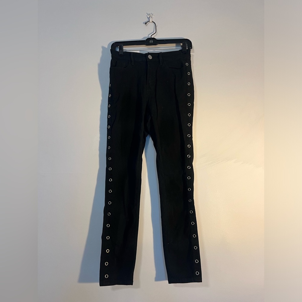 Urban Outfitters BDG riveted Twig High Rise Crop jeans, size 26